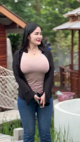#ครูเล็กจริยา 