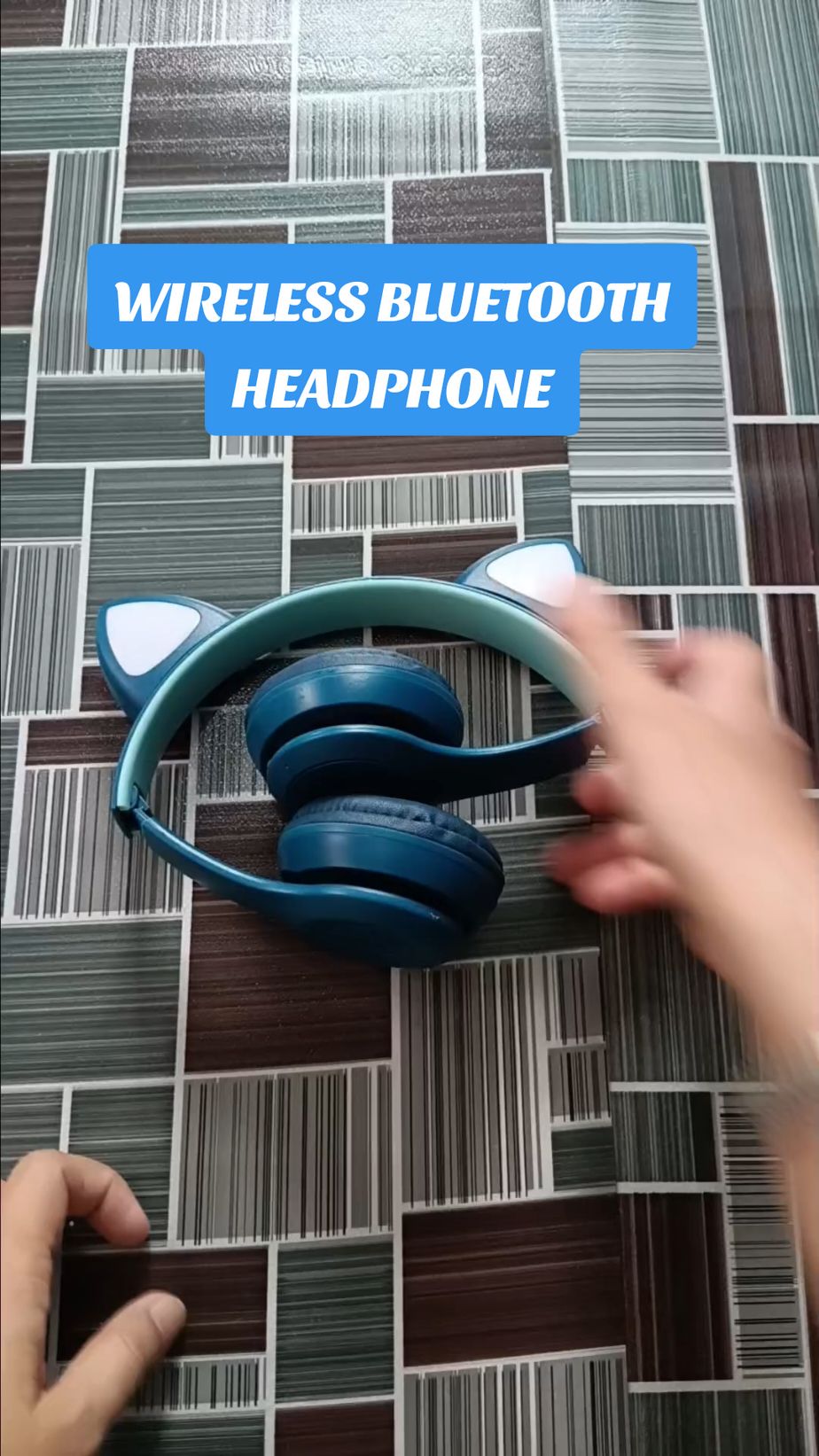 WIRELESS BLUETOOTH HEADPHONE WITH BUILT IN MICROPHONE #headphone  #WIRELESSBLUETOOTH  #rechargeable 