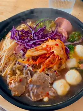 Đi ăn mì cay thôiiii Mì kimchi bò mỹ 45k ạ #micay7capdo #xuhuong 