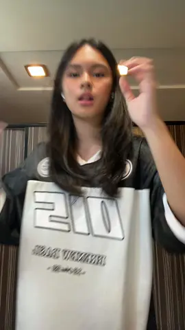tiktok muna before going on set 😇 #fypシ #dance 