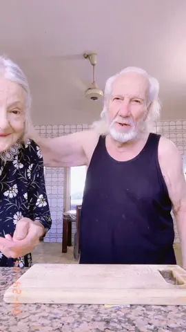 وفاء جدو وبيبي حبايبي  #اساور♥️ 