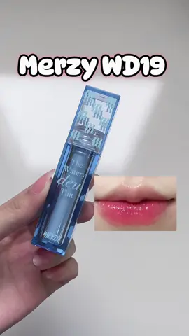 Trả lời @Ebe Rare :)) Merzy WD19 - Hồng sữa ngọt ngào, lớp tint lì, xinh ơi là xinhhh✨ @Merzy Vietnam #merzy #wd19 #merzywaterydewtint #goclamdep #reviewson #lipstick #lipgloss #lipsticktutorial #xuhuong #swatchson #lolimeo 