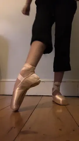 Trying to asmr breaking in my @BLOCH Dance shoes 😭🩰 #ballet #dance #bloch #blochyoungartist #blochyoungartist2024 #balletcore #pointeshoes 