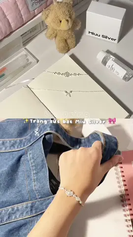 xinh iu quá nè ✨🌷 #miuusilver #upbase #lactay #vongtay #daychuyen #khuyentai #trangsuc #study #studygram #studyaccount #xuhuong #fyp #__songyii 
