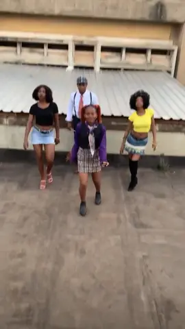 Another one!!🤭😎 @Federation theatre @Cheta Chelsea @Melody🧡   #dekumzy #desperatechicks #viral #fyp 