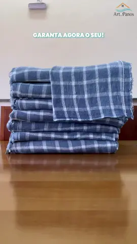 Nosso Pano de Chão Xadrez é a escolha perfeita para manter sua casa impecável. Com o tamanho generoso de 45 cm x 69 cm para cobrir áreas maiores, ele é feito com materiais de alta qualidade para durabilidade e absorção superior. Ideal para limpar e secar qualquer superfície. ✨ Compre agora e transforme sua rotina de limpeza com a ArtPanos! DESCRIÇÃO DO PRODUTO Produto: Pano de Chão Xadrez Grande Tamanho: 45 cm x 69 cm Composição: 100% Algodão Peso: 91 g (1 unidade) Kit com 10 unidades Garantia para defeito de fabricação Todos os produtos da Art Panos são confeccionados e selecionados para atender as necessidades dos nossos clientes. Nossa missão é entregar produtos de qualidade com preços acessíveis. Aproveite e conheça toda a nossa linha de produtos! ❤️ #dica #dicas #comprasonline #casa #limpeza #donadecasa #viral #artpanos 
