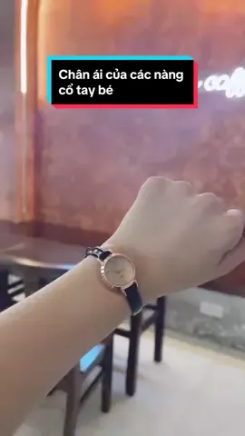Các nàng cổ tay bé đã biết chọn phụ kiện gì chưa 😉 #donghodep #dongho #xhtiktok #donghochinhhang #xh #trend #foryou #fyp #deliwatch 