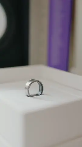 If you know me, you’ll know that I’ve become a bit obsessed with fitness trackers over the last few years.  Recently @Ultrahuman sent me their Ring Air to test which is a ring-based health wearable that tracks sleep, activity, stress and overall health.  Here are some initial impressions but I’ll be making some more in depth videos here and on YouTube and comparing this to the Whoop Band and Oura Ring.  Stay tuned ✌🏻 