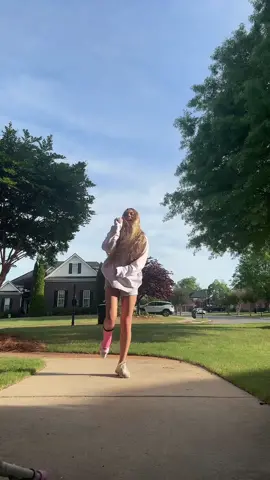 Draft bc i forgot i had a cast at one point and its funny now #pinkcastate 