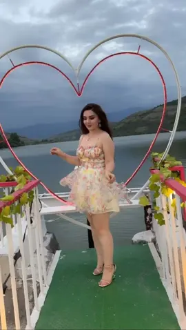 Səsinizə sağlıq şair 🙏🏻🌸