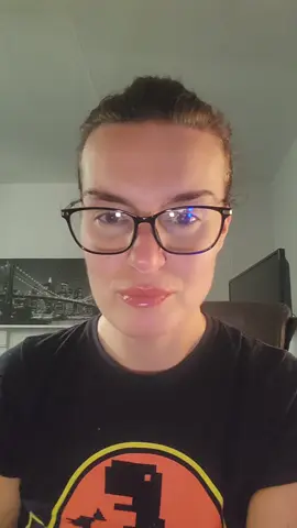 it might save your life! just over a FIVER!!! #portablefans #neckfans #cooling #travel #gadgets #bargain 