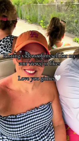 He thinks im funny i promise😅 #fypシ゚viral #trending #roadto1k #followtrain #teamwork #f4f 