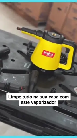 Este vaporizador é a solução ideal para remover sujeiras dos cantinhos das pias, pisos, paredes, cortinas, carpetes, sofás e cadeiras.  Utilize água para higienizar, eliminando bactérias sem precisar de produtos químicos. ✨🧼 Curtiu? Link na bio.  #vaporizador #higienizador #intech #casa #dicascasa #limpeza #guiadecomprasuol #TikTokMadeMeBult 