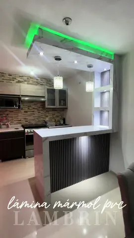 Hola! Les dejamos la instalación que entregamos este fin de semana ❣️ nos encanto el resultado de esta barra para cocina, diseñamos la barra e instalamos el lambrin gris y las láminas tipo mármol de PVC! Clientes satisfechos una vez más 🙌🏻 #interiordesign #kitchen #kitchendesign #fabricaciondecocinas #entrepreneur #SmallBusiness #torreoncoahuila #lambrin #pvcsheet #marblesheet #marblepanel #fyp #reflexaododia 