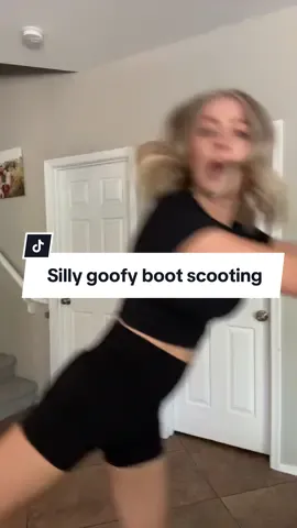 There is absolutely no reason for posting this 😂🤷🏼‍♀️ maybe im spiraling #heyheyhey 