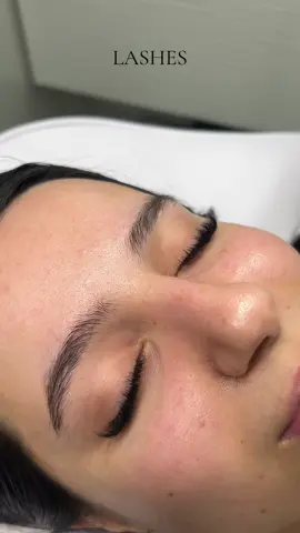 BUCHE JETZT DEINEN TERMIN📲 #oberhausen #fyp #lashextensions #lashartist #lashes #beauty #lashtech #foryoupage #wimpernverlängerung #wimpernschulung 