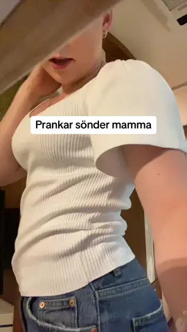 ATT MAMMA HÅLLER MED MIG #petite #duoligo #halmstad #fyp #viral #halmstad 