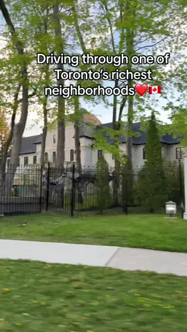 One of Toronto’s rich neighborhoods filled with beautiful houses 🇨🇦❤️ #lifeincanada #livingincanada #fyp #foryou #torontolife #torontotiktok 