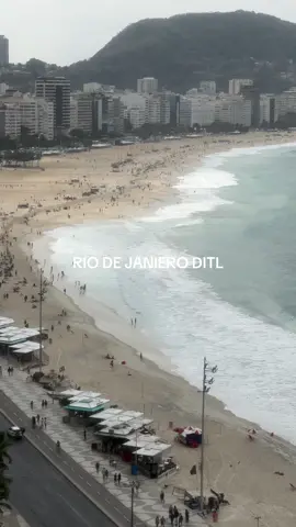 Can’t really understand why it had to be so cloudy the one time I needed sun but okay I guess #travel #riodejaneiro #brazil #travelinspo #copacabana #traveltips #workout 