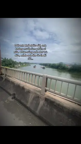 Đời anh khổ nhiều rồi, anh không muốn làm phiền ai nữa. Cuộc sống anh như trò đùa, mình anh ấm ức là đủ rồi… #caphay #viral 