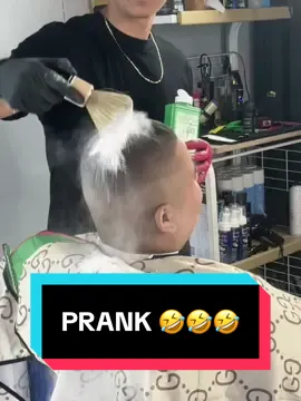 Talc Powder Prank 🤣 Would yall try it ??? #viral #foryou #foryoupage #haircut #funny #funnyvideos #explore #fypシ゚viral #laugh #barber #barbershop #haircut 