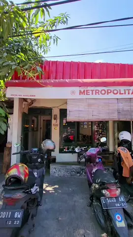 Distrik Metropolitan Jl. Bratang Binangun I No.38, Baratajaya, Kec. Gubeng, Surabaya #veravekulinersurabaya #kulinersurabaya #surabayakuliner #miebangladeshsurabaya 