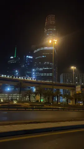 مترو الرياض مع الماليه 😌🤎#اكسبلورexplore #الرياض #الماليه 