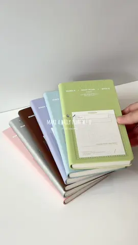 🪐 Daily Planner Planwith ✈️ Bạn nào chưa có planner cho nửa năm còn lại thì có thể xem qua em siêu phẩm của nhà Planwith này nheee 🛒 Đây là phiên bản nâng cấp nên có kích thước to hơn một chút, layout sẽ thay đổi cứ 1 trang planner sẽ đến 1 trang kẻ ô vuông để bạn dễ dàng lên kế hoạch 1 ngày và viết tự do ở trang tiếp theo, siêu hợp với bác nào cần ghi chú nhiều thông tin trong 1 ngày ngoài kế hoạch đã lên á 😘 #planwithme #planwith #planner #plannerplanwith #dailyplanner #checklist #todolist #notebook #studygram #plannerlove #stationery #stationerylover #stationeryshop #5mistation #stationerylovers 