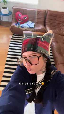 making a beanie with lil horns!! Or cat ears ?? upto you idk 😈⭐️ #handsew #upcycle 