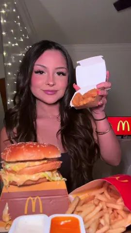 Craving Mcdonalds Tonight 🔥 Big Mac with Mcnuggets @McDonald’s #eatwithme #mukbangasmr #foodasmr #mukbang #asmr 