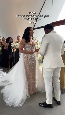 It’s only right to honor the One who brought us here in the first place… 🙏🏾 It was raining (and flooding 🫣) ALL week prior to our wedding day, even all morning AND when walking down the aisle, but the second we started worshipping, the Holy Spirit FILLED the room and the rain literally STOPPED. (And it stayed clear during pictures 🥹, then rained again during our reception.) It was the PERFECT day ✨.  Thank you to @Zoteya Beauty Studio, @Ruberto Scholtz @RIES-O-GRAPHY @Dané at Veil Events SA, @Erin Ross @Mama Daph @Daleah and our whole wedding party for having FAITH and praying into this with us! HALLELUJAH 🕊️✨ . . . . . #fyp #weddingphotography #wedding #weddingday #weddingworship #theblessing #godlycouple#blackcouples #blackwedding #blacktieaffair #mixedcouple #weddingfilm #weddingcontent #praiseandworship #cutecouples #2024wedding #winterwedding #rainywedding 