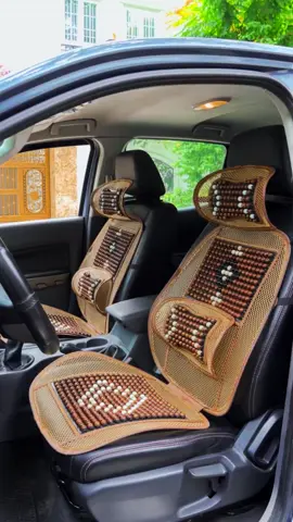 Lót lưới nâng lưng hạt gỗ em về hàng ạ Xe ghế liền gối bon chen dk hết ạ