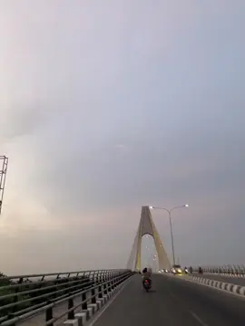 #jembatanletonpekanbaru #jembatan #pku #xybca #xyzbca #fypシ #masukberandafyp #halamanberanda #4u 
