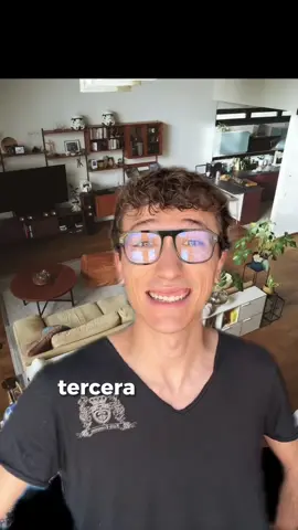 Acepto donaciones para poder comprarme una cafetera.🦦 . . . #decoracion #interiordesign #diseñodeinteriores #midcenturymodern #moderndesign #midcentury #relojesdepared #reloj #interior #interiordesigner #interiordecor #ecobrutalism #decoration #cafetera 