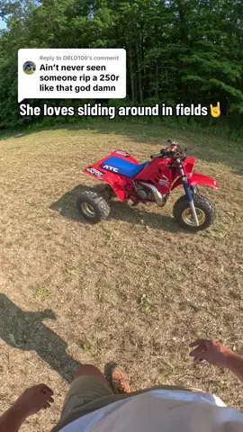 Replying to @DBLD100 some bald tires and hard dirt = a good time #atc250r #threewheeler #honda 