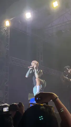 petcahhhhh abizzz si paling gamers ganteng idaman🔥🔥🔥 📸@Anak Tengah @YB  #ggs  #rezaarap #weirdgenius #liburland2024 #konser #dj #rapper #fyp #tranding 