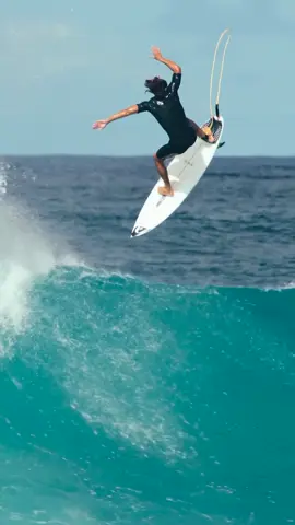 Perfect 🔟....#surfup #tiktok #surfingvibe #saltlife #saltycrax #surf #surftok #surfing #surfer #hawaii 