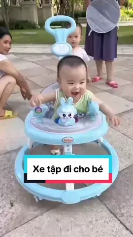 Chiếc xe tập đi cực xinh cực tiện cho các bé nhà mình ne 😁 #xetapdichobe #xetapdi #xetapdigapgon #foryou #xuhuong #muataitiktokshop #LearnOnTikTok #dodungtienich #dodungtrongnha #tienichgiadinh 