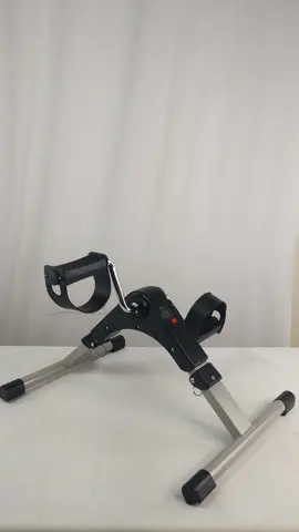 Projeto verão 2024, vamos ser fit mesmo sem sair de casa com a mini bicicleta ergométrica. Praticar exercícios faz muito bem pra saúde fisica e mental #efeitosdevoz #projetofit #projetoverao #fisioterapia #exercicios #exerciciosemcasa #cardio #workout #bicicleta #fy #fyp #foryou #tiktok #abmidia #produtinho 