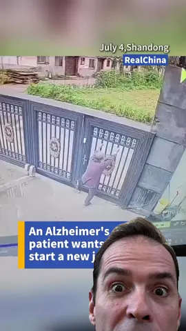 Essa paciente de 92 anos de um asilo para idosos na China resolveu dar uma volta, talvez voltar pra casa. No seu caminho, um muro de 2 metros e 15. Algum problema? Problema nenhum! Afinal a memória pode estar prejudicada mas o corpinho ainda é forte! Essa força toda não é à toa. A vida toda de trabalho braçal, pouquíssimos dias de 