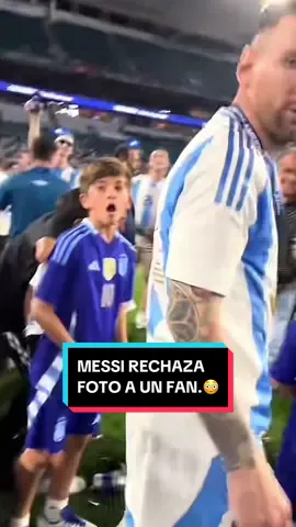 #CapCut Messi rechaza foto a FAN de mala manera😳 #futbol #football #messi #fan #leomessi #foto 