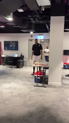 Team USA🇺🇸 in the building 🔥🔥 #NBA #basketball #teamusa #outfits #fyp 