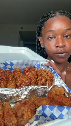 I loveee Crispy Fried Chicken 😮‍💨  #Foodie #mukbang #foodtiktok #FoodTok #chickenwings #friedchicken #crunchychicken 