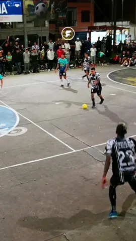 La magia de Kendry , el jugador de la fantasía, el mismo de Crisma , acá les dejamos la especialidad de la casa de él 🎩🔥