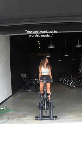 the combo of working on getting physically AND spiritually strong is unmatched. 🥹🥹🥹 #cycling #worshipworkouts #worshipmusic #christianworkout #Fitness 
