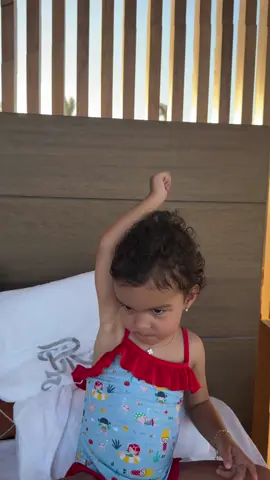 #IMAGEN Bella Esmeralda está hecha toda una mujercita que ha aprendido a decir 