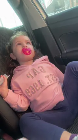 Qual foi pior? A cagada na fralda, o susto ou a risada no final?🤣🤣🤣🤣#nenemtiktok #criancasengracadas #crianca #cagada #risada 