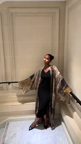 #kimono #kimonostyle #kimonos #kimonomodern #abaya #muslimah #modestfashion #designer #instagram #hijab #pourtoi #toursmaville #hijabi #foryoupage #foryou #fyp #viral 