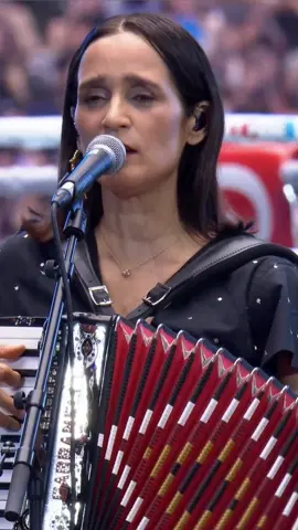 Velada del año IV _ Julieta Venegas _ Me Voy - Live , #ibai #julietavenegas #veladadelaño4 #live #fyp 