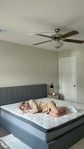 As someone who tosses and turns from chronic pain due to  fibromyalgia, switching to the proper mattress has already improved my sleep and stiffness in days. The relief on my joints is insane. I wish I would have invested in the right mattress sooner. @SweetNight home  #sweetnightmattress #hybridmattress #sweetnightnimbusmattress 
